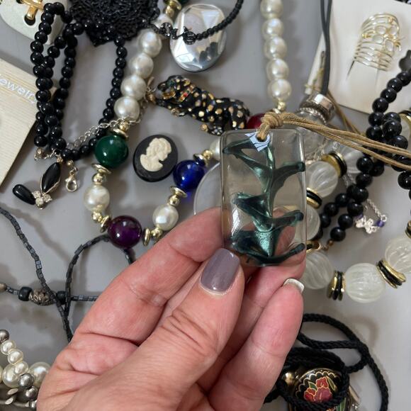 Vintage Assorted Jewelry Collection - Black, White, Gold, Silver - Picture 5 of 6